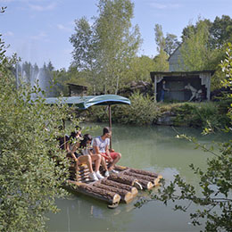Le Lac des Chercheurs d'Or au parc de loisirs Le PAL en Auvergne-Rhône-Alpes